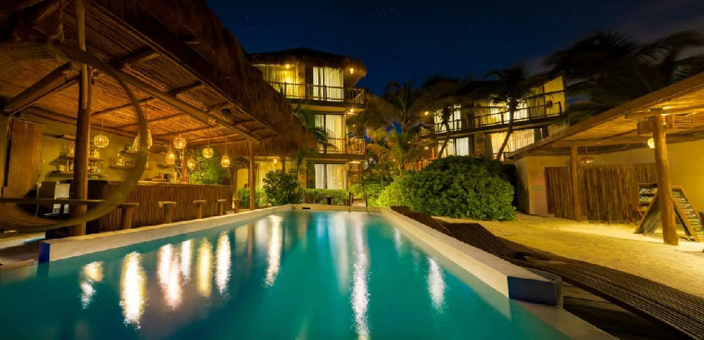 Habitación con jacuzzi en hotel akkuun-tulum en Tulum, Quintana Roo