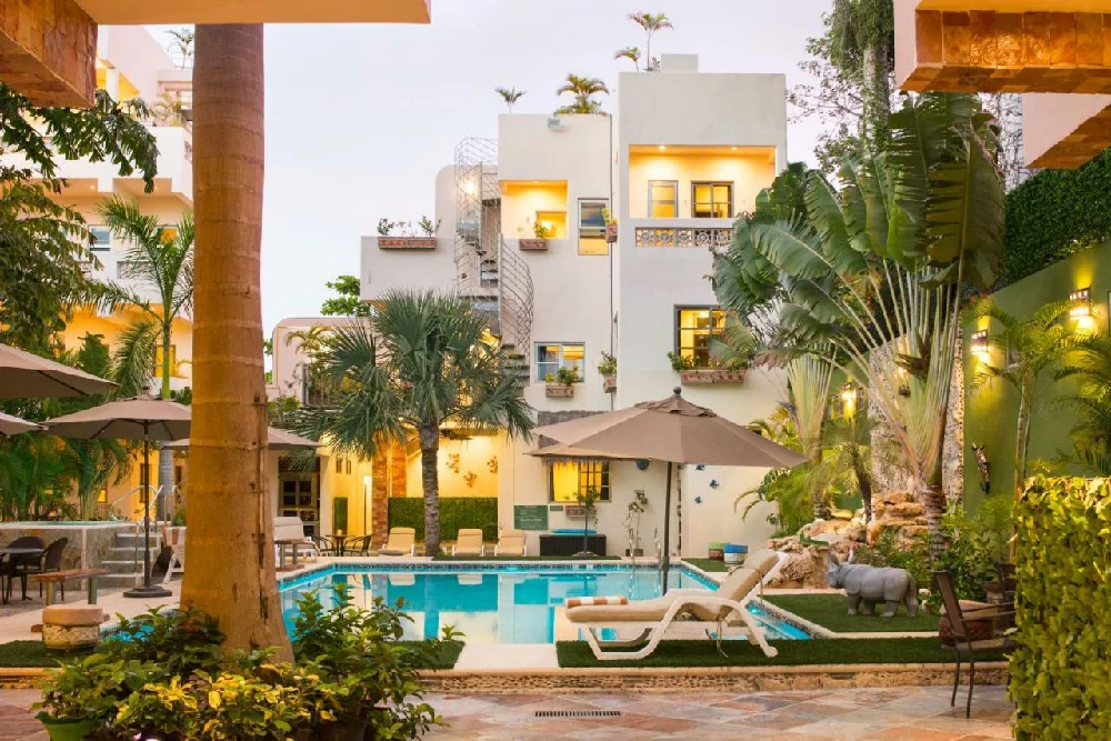 Habitación con jacuzzi en hotel alamos-inn-cancun en Cancún, Quintana Roo
