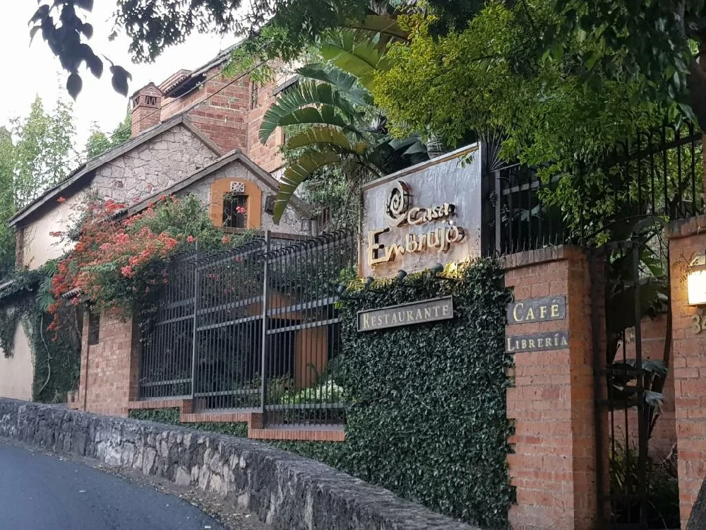 Habitación con jacuzzi en hotel casa-embrujo-morelia en Morelia, Michoacán