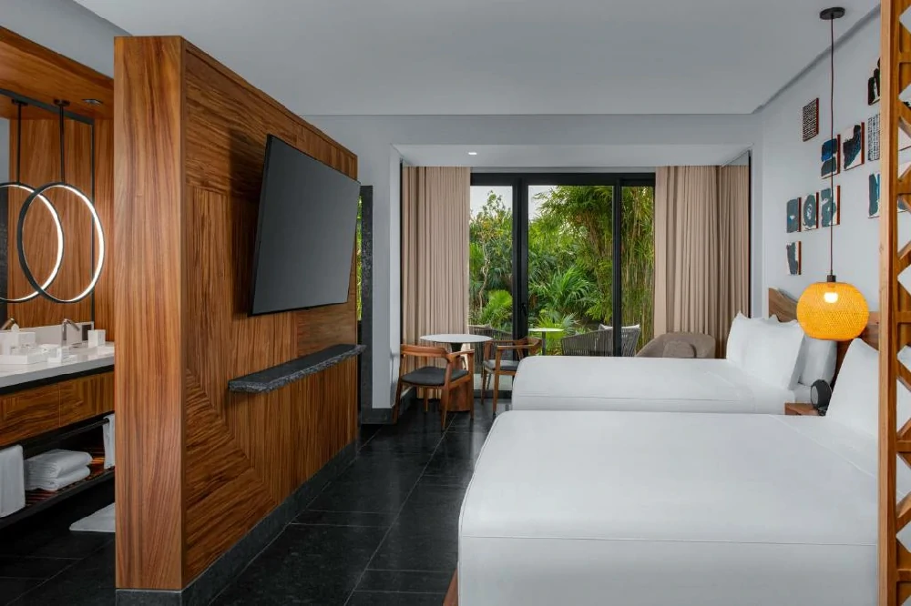 Habitación con jacuzzi en hotel conrad-tulum en Tulum, Quintana Roo