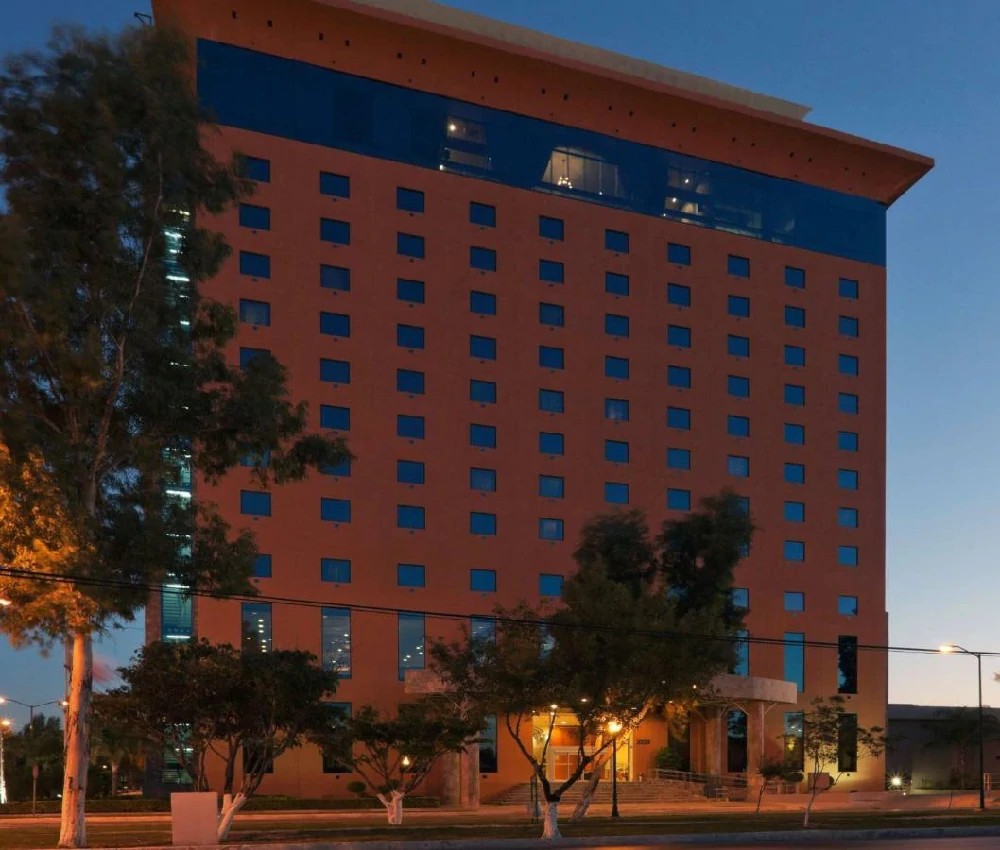 Habitación con jacuzzi en hotel crowne-plaza-nuevo-laredo en Nuevo Laredo, Tamaulipas