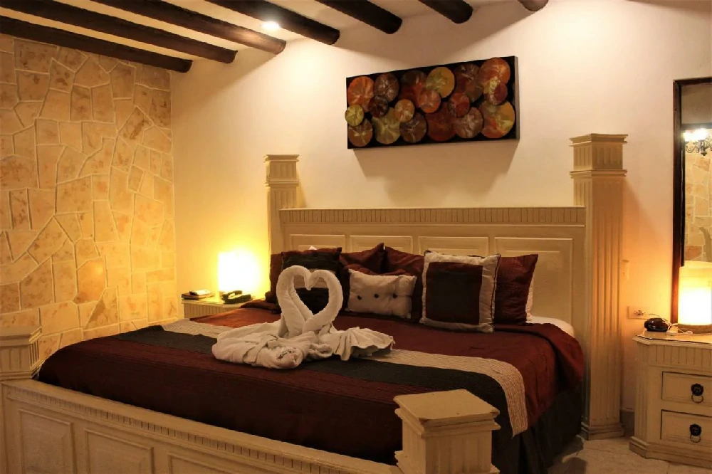 Habitación con jacuzzi en hotel ecotel-quinta-regia en Valladolid, Yucatán