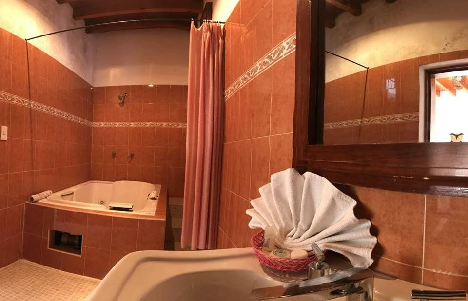 Habitación con jacuzzi en hotel ecoturistico-la-salitrera en Querétaro, Querétaro