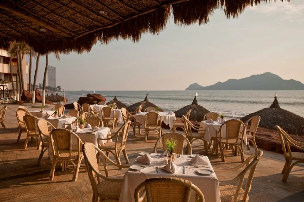 Hoteles románticos todo incluido el-cid-el-moro-beach en Mazatlán, Sinaloa