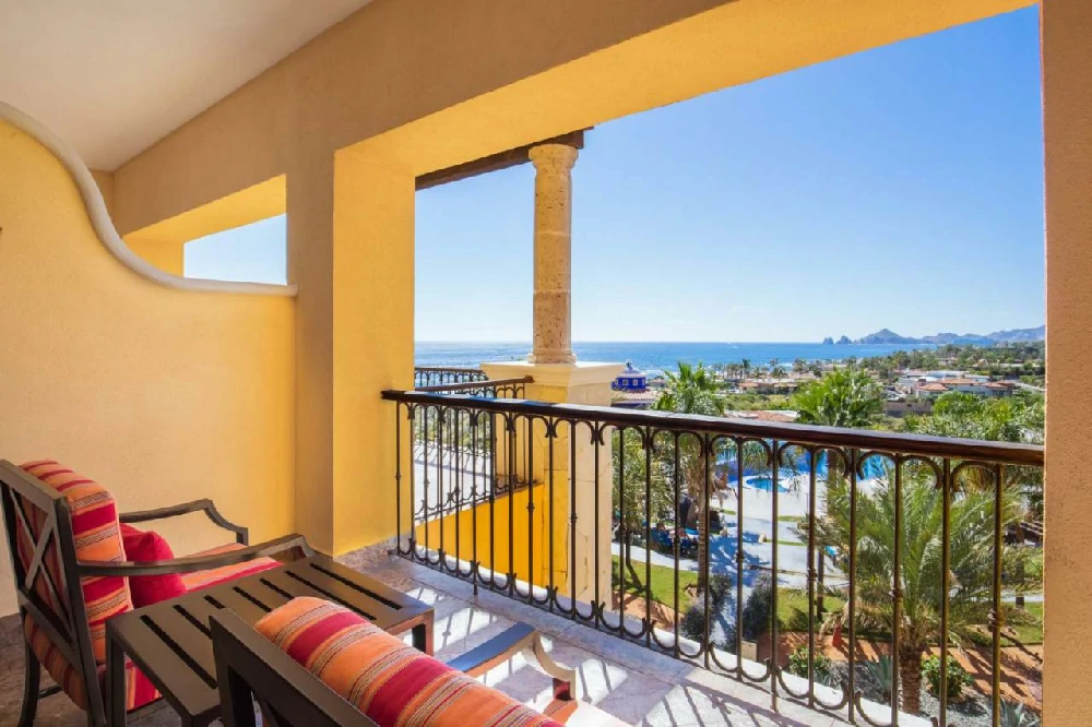 Habitación con jacuzzi en hotel el-encanto-at-he-all-inclusive-resort en Cabo San Lucas, Baja California Sur