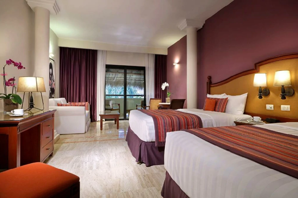 Habitación con jacuzzi en hotel family-selection-at-grand-palladium-vallarta-resort-amp-spa-all-inclusive en Punta Mita, Nayarit
