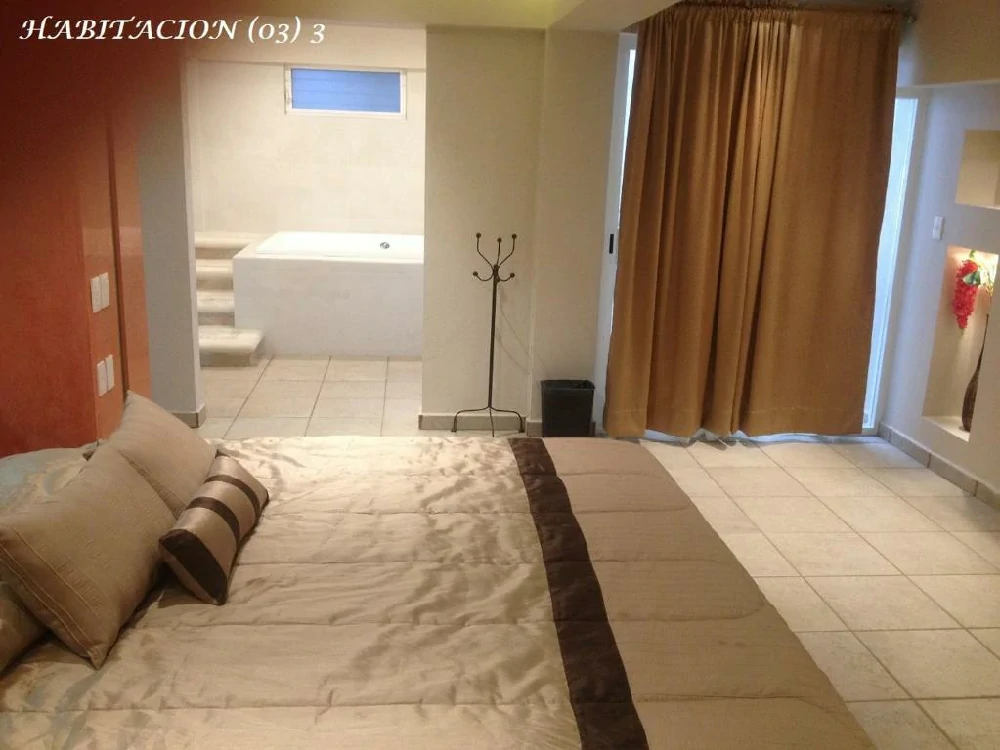Habitación con jacuzzi en hotel finca-los-cocos-cuernavaca en Cuernavaca, Morelos