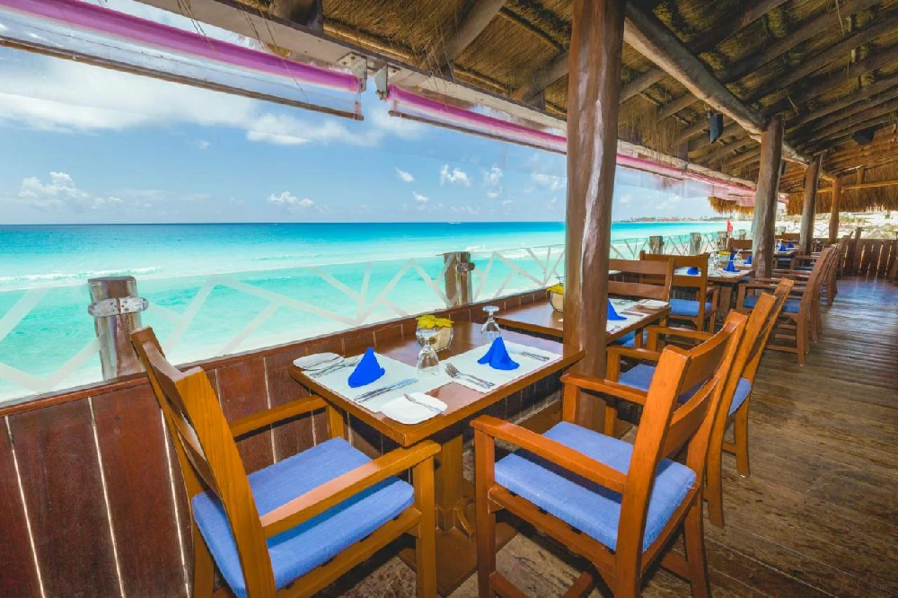 Hoteles románticos todo incluido gr-caribe-deluxe-all-inclusive en Cancún, Quintana Roo