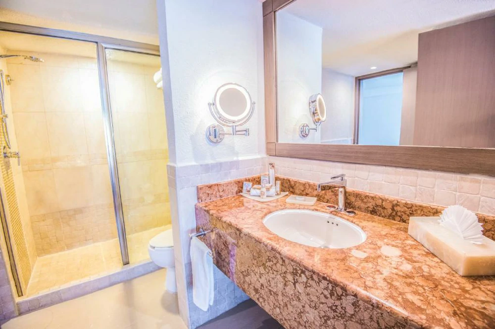 Hoteles románticos todo incluido gran-caribe-real-resort-spa en Cancún, Quintana Roo
