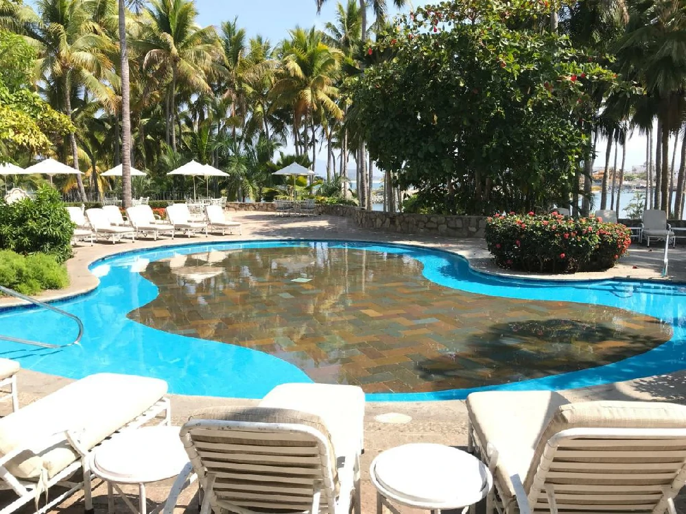 Hoteles románticos todo incluido grand-bay-isla-navidad-resort en Barra de Navidad, Jalisco