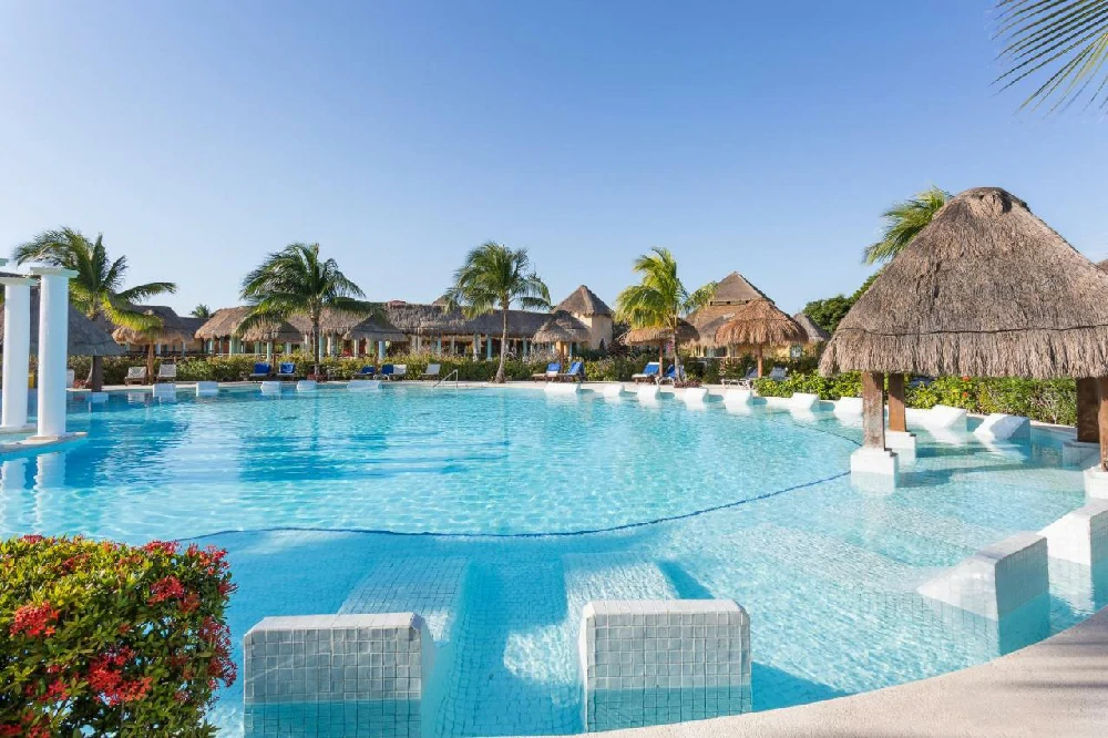 Habitación con jacuzzi en hotel grand-palladium-white-sand-resort-spa en Akumal, Quintana Roo
