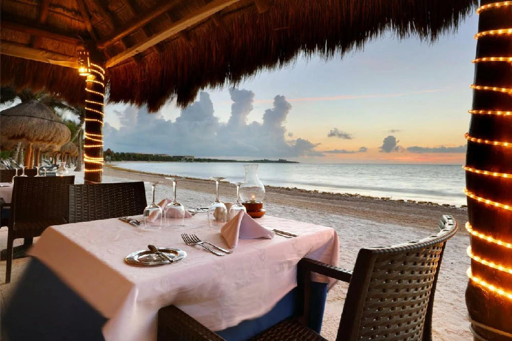 Habitación con jacuzzi en hotel grand-palladium-white-sand-resort-spa en Akumal, Quintana Roo