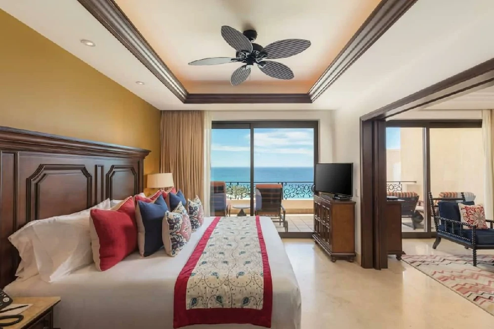 Habitación con jacuzzi en hotel grand-solmar-land-39-s-end-resort-amp-spa-cabo-san-lucas5 en Cabo San Lucas, Baja California Sur