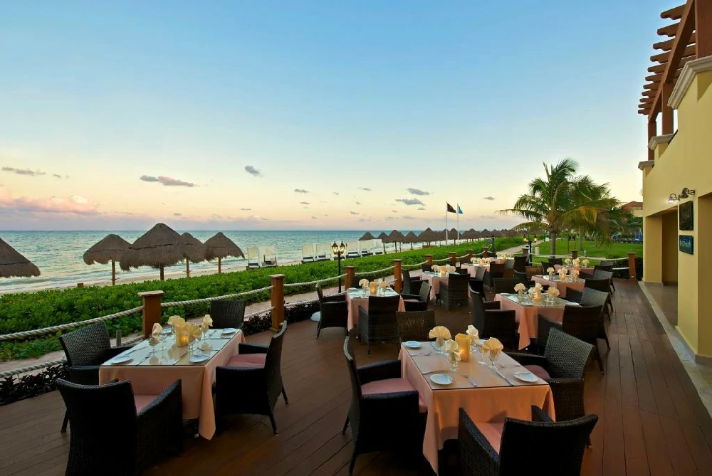 Hoteles románticos todo incluido h10-punta-coral-h10-punta-turquesa en Puerto Morelos, Quintana Roo