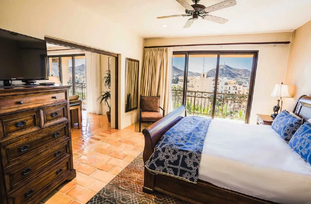 Habitación con jacuzzi en hotel hacienda-beach-club en Cabo San Lucas, Baja California Sur