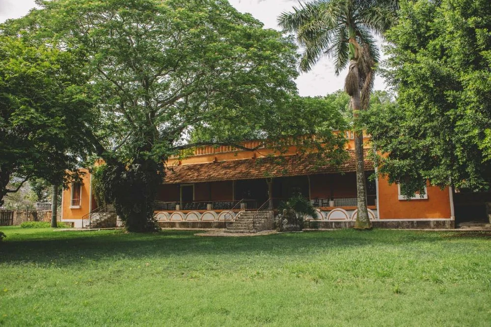 Habitación con jacuzzi en hotel hacienda-noc-ac en Mérida, Yucatán