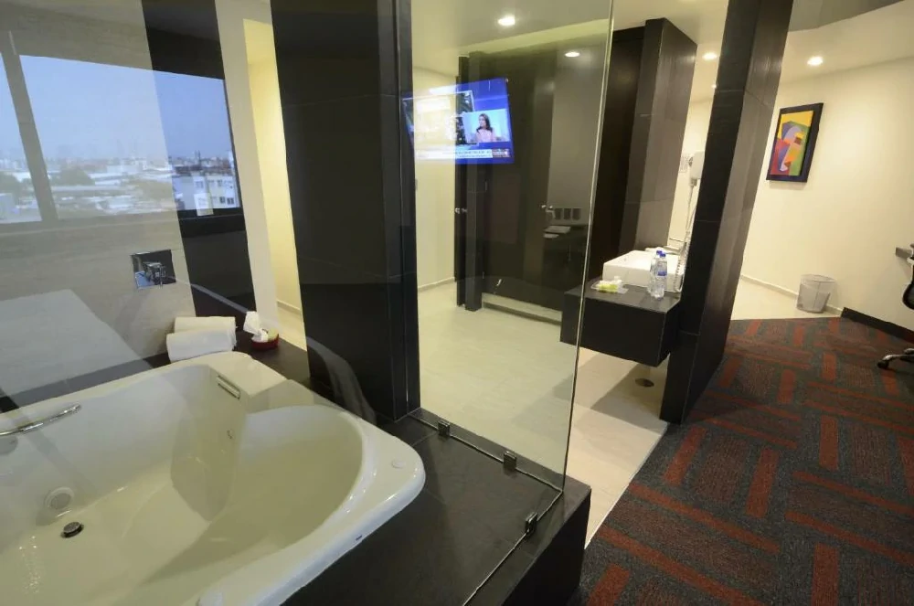 Habitación con jacuzzi en hotel holiday-inn-mexico-dali-airport en Ciudad de México, México DF
