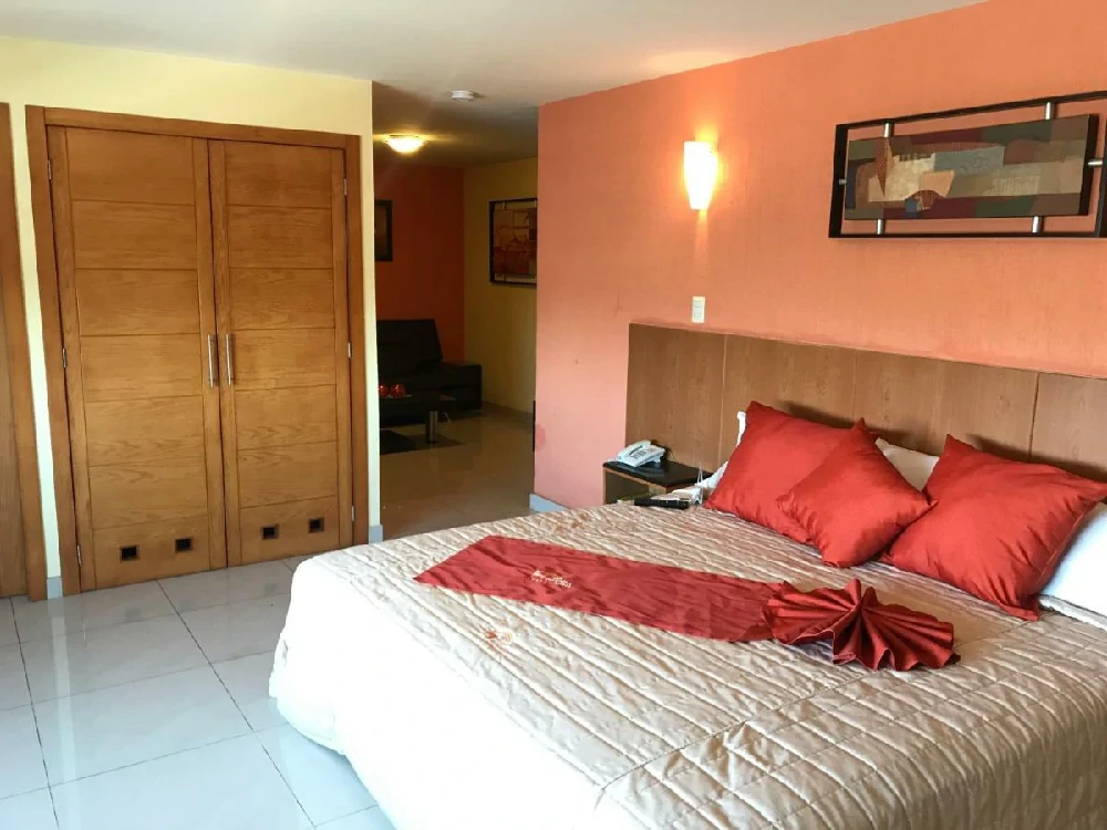 Habitación con jacuzzi en hotel hostalia-expo-amp-business-class en Guadalajara, Jalisco