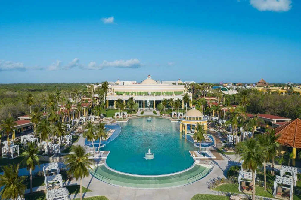 Habitación con jacuzzi en hotel iberostar-grand-paraiso en Puerto Morelos, Quintana Roo