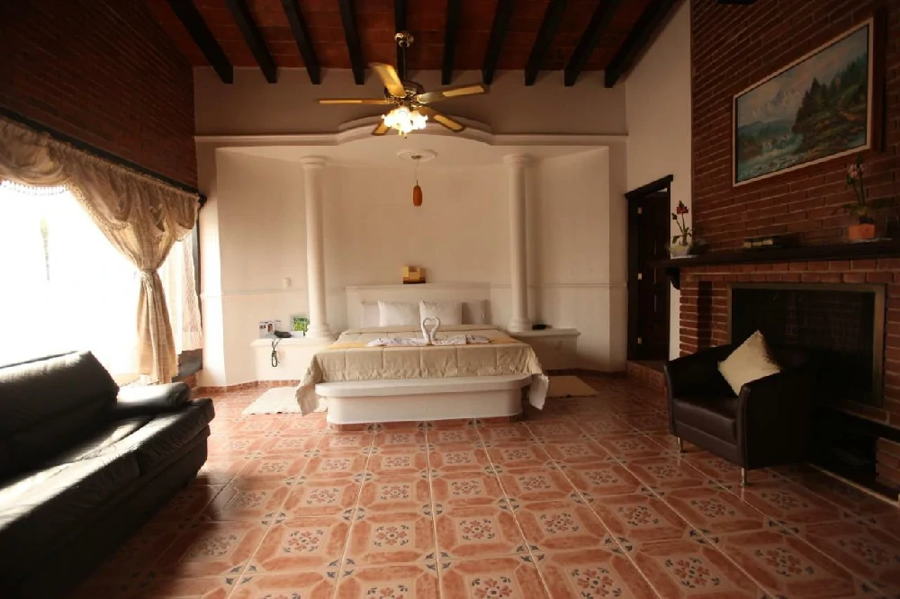 Habitación con jacuzzi en hotel la-capilla-boutique en Valle de Bravo, Estado de México