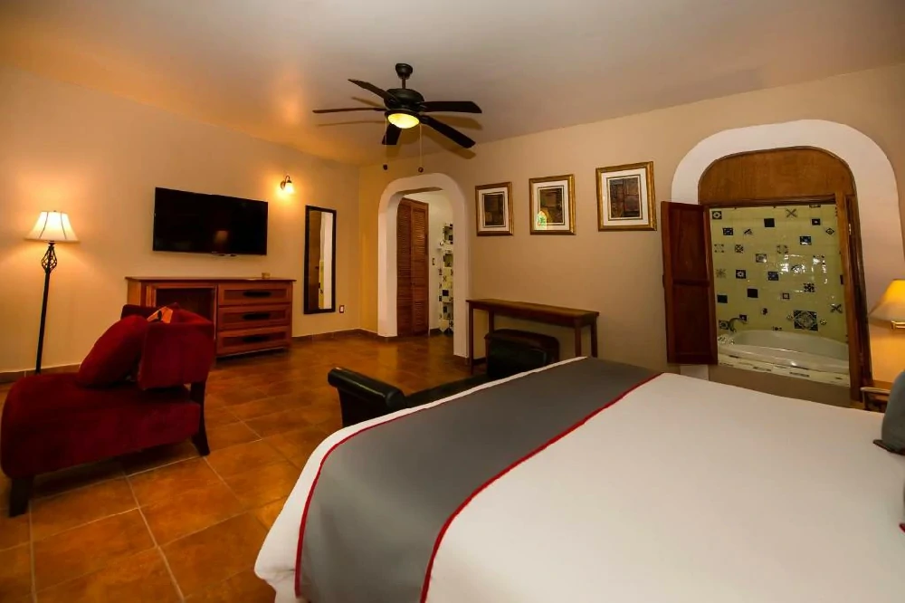 Habitación con jacuzzi en hotel la-casona-tequis en Tequisquiapan, Querétaro