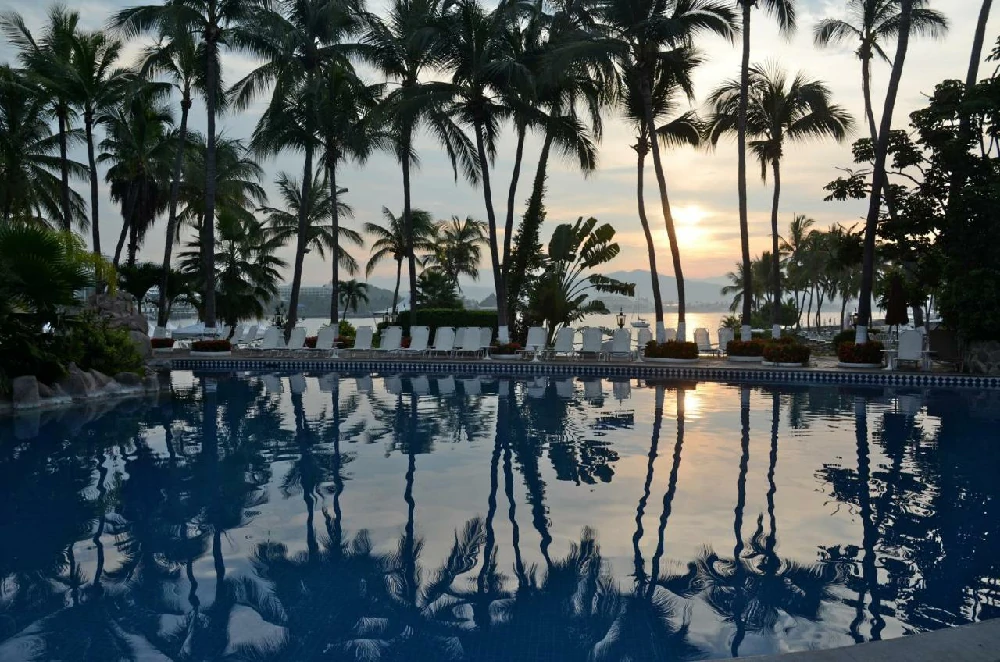Hoteles románticos todo incluido las-hadas-golf-resort-and-marina en Manzanillo, Colima
