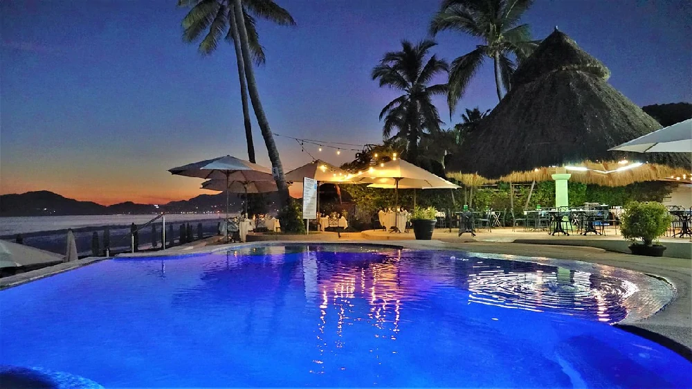 Habitación con jacuzzi en hotel mar-celeste en Manzanillo, Colima