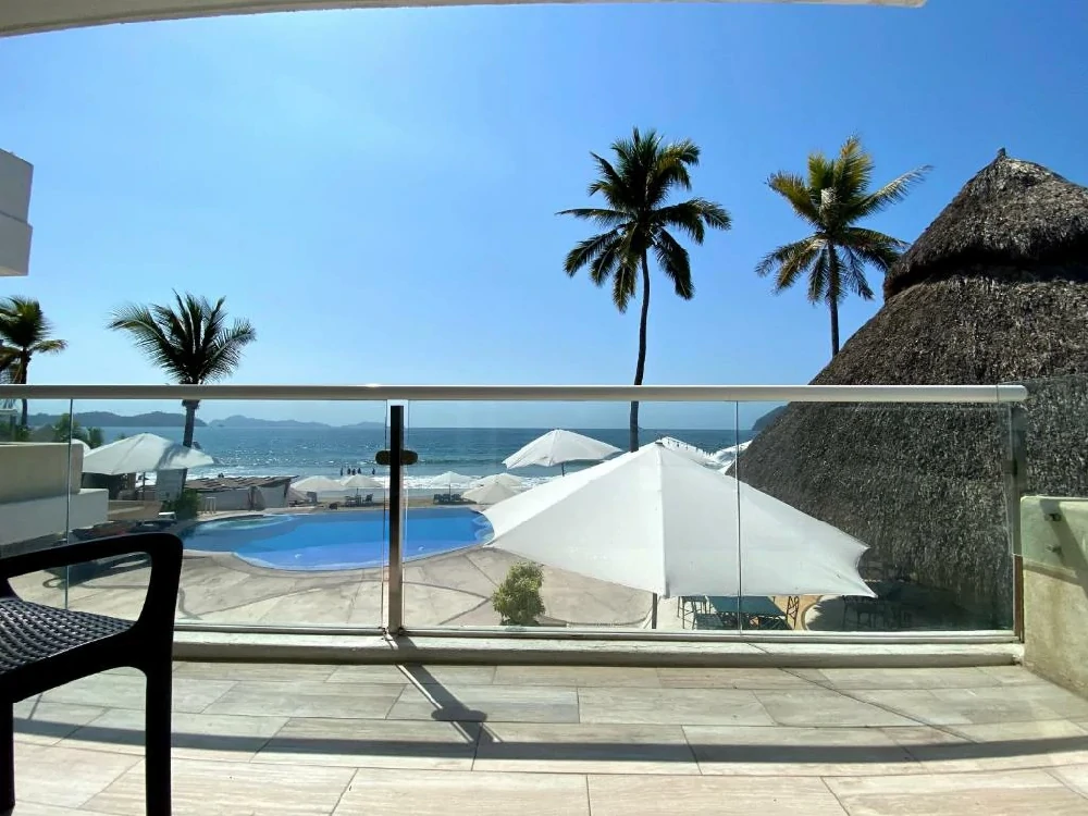 Habitación con jacuzzi en hotel mar-celeste en Manzanillo, Colima
