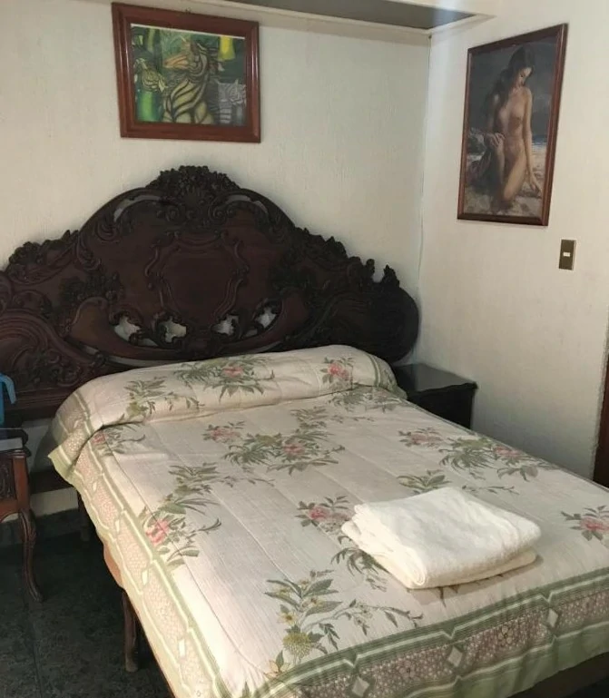 Habitación con jacuzzi en hotel monarca-uruapan en Uruapan del Progreso, Michoacán