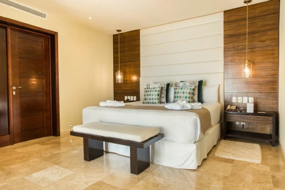 Habitación con jacuzzi en hotel now-jade-riviera-cancun en Puerto Morelos, Quintana Roo