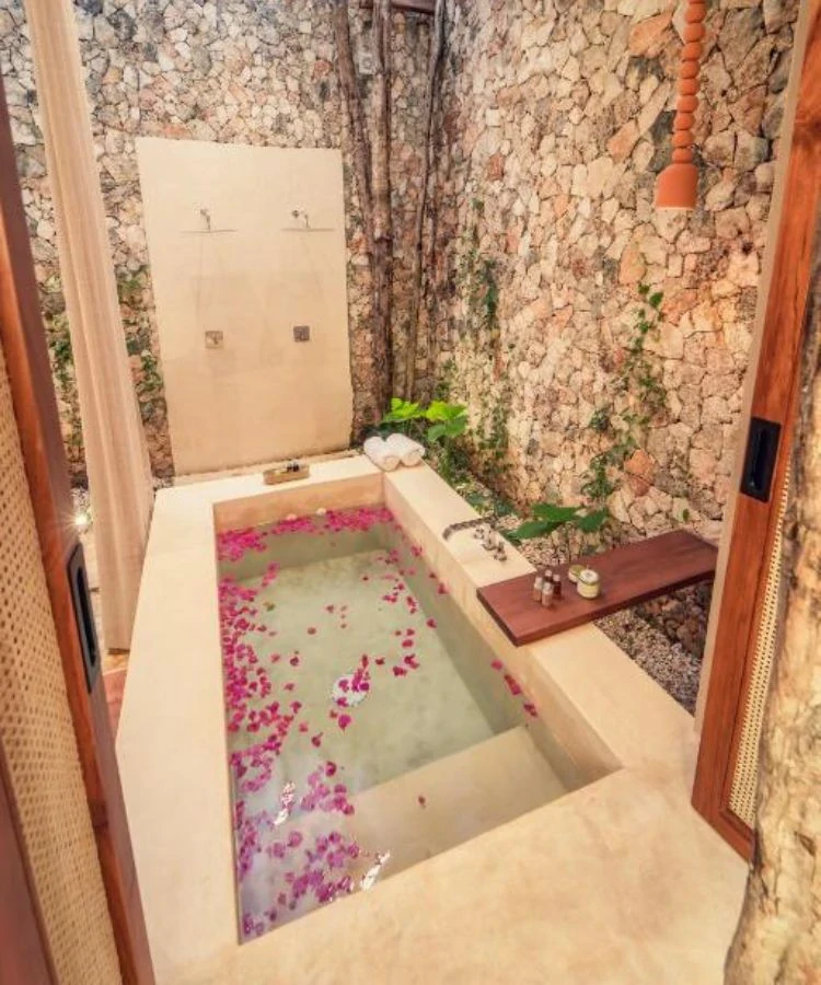 Habitación con jacuzzi en hotel oriundo-luxury-nature-villas en Valladolid, Yucatán