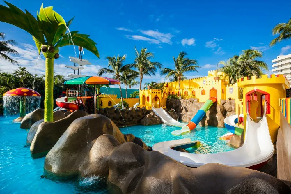 Habitación con jacuzzi en hotel paradise-club en Cancún, Quintana Roo