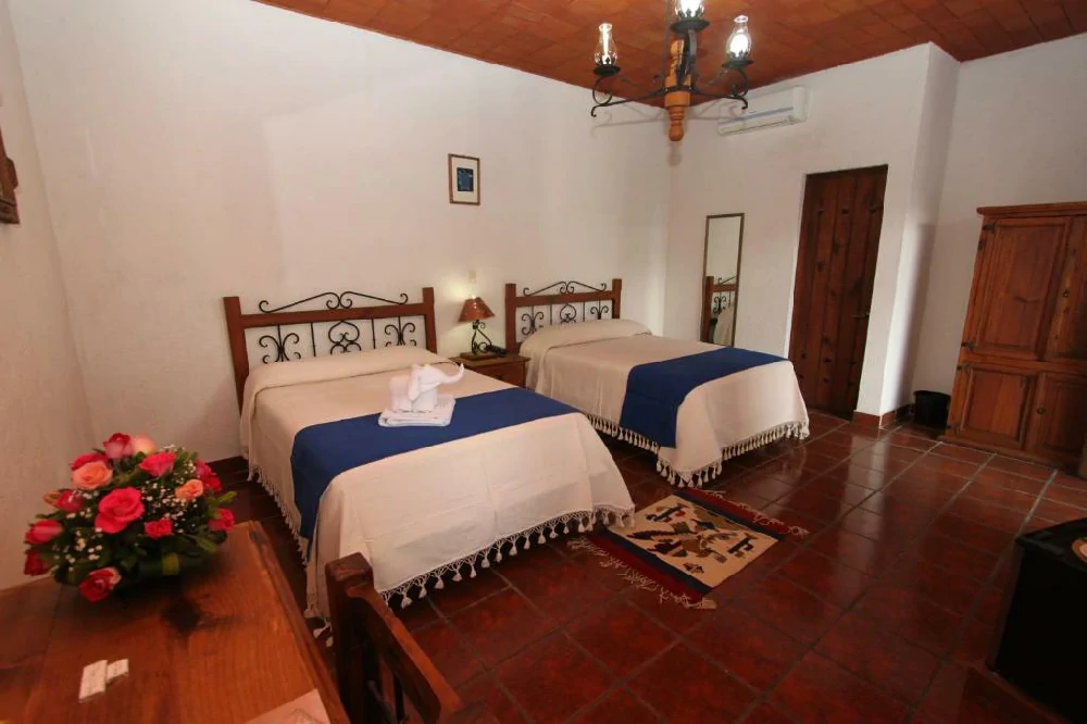 Habitación con jacuzzi en hotel parador-monte-carmelo en Oaxaca de Juárez, Oaxaca