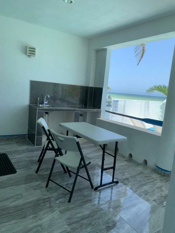 Habitación con jacuzzi en hotel playa-arena en Progreso, Yucatán