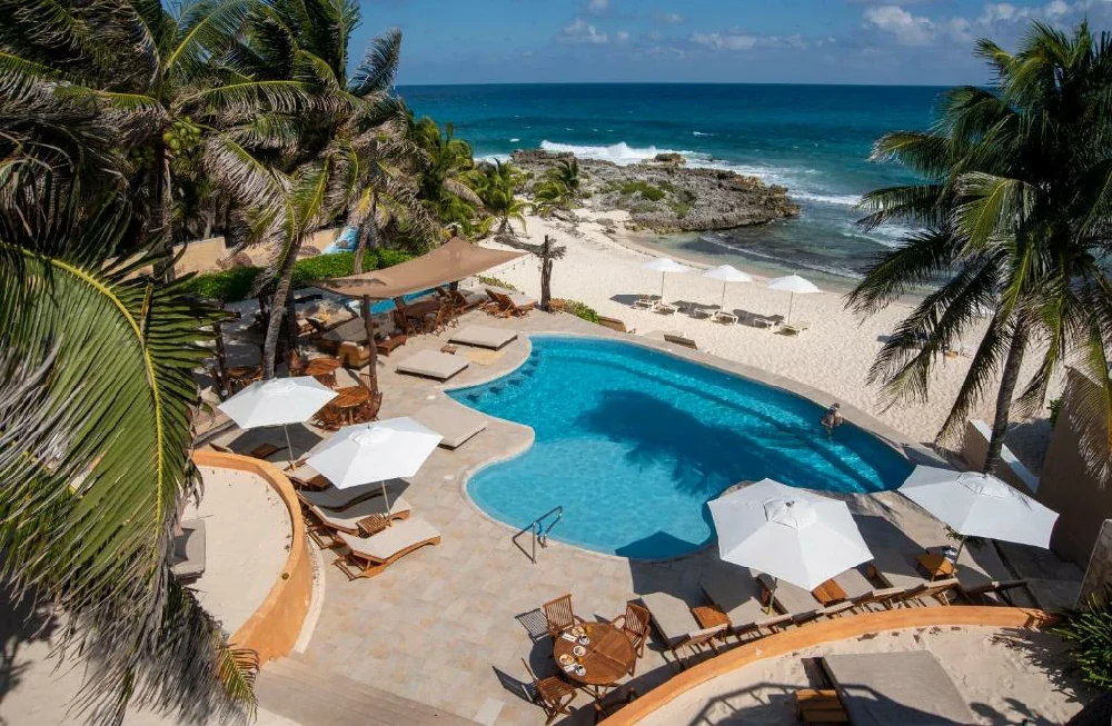 Habitación con jacuzzi en hotel playa-la-media-luna en Isla Mujeres, Quintana Roo