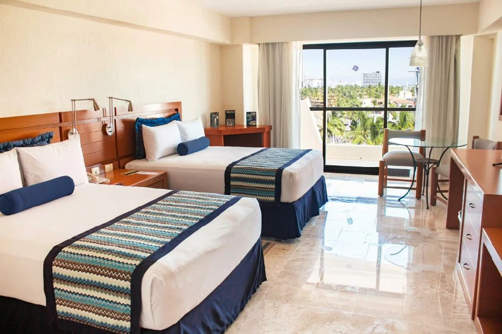 Hoteles románticos todo incluido plaza-pelicanos-grand-beach-resort en Puerto Vallarta, Jalisco