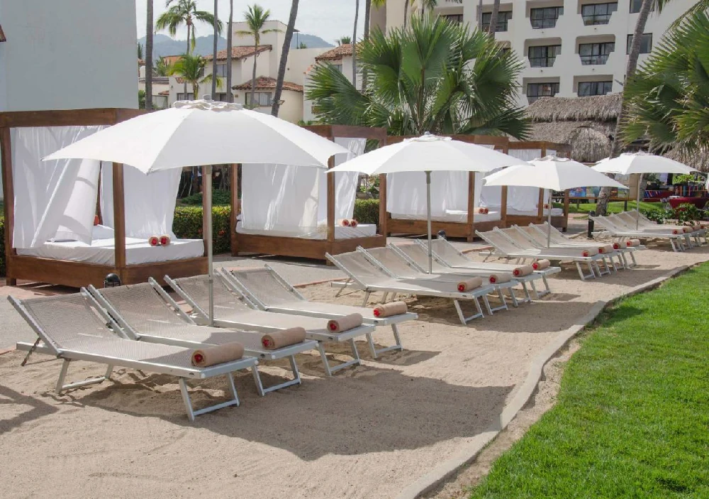 Hoteles románticos todo incluido plaza-pelicanos-grand-beach-resort en Puerto Vallarta, Jalisco