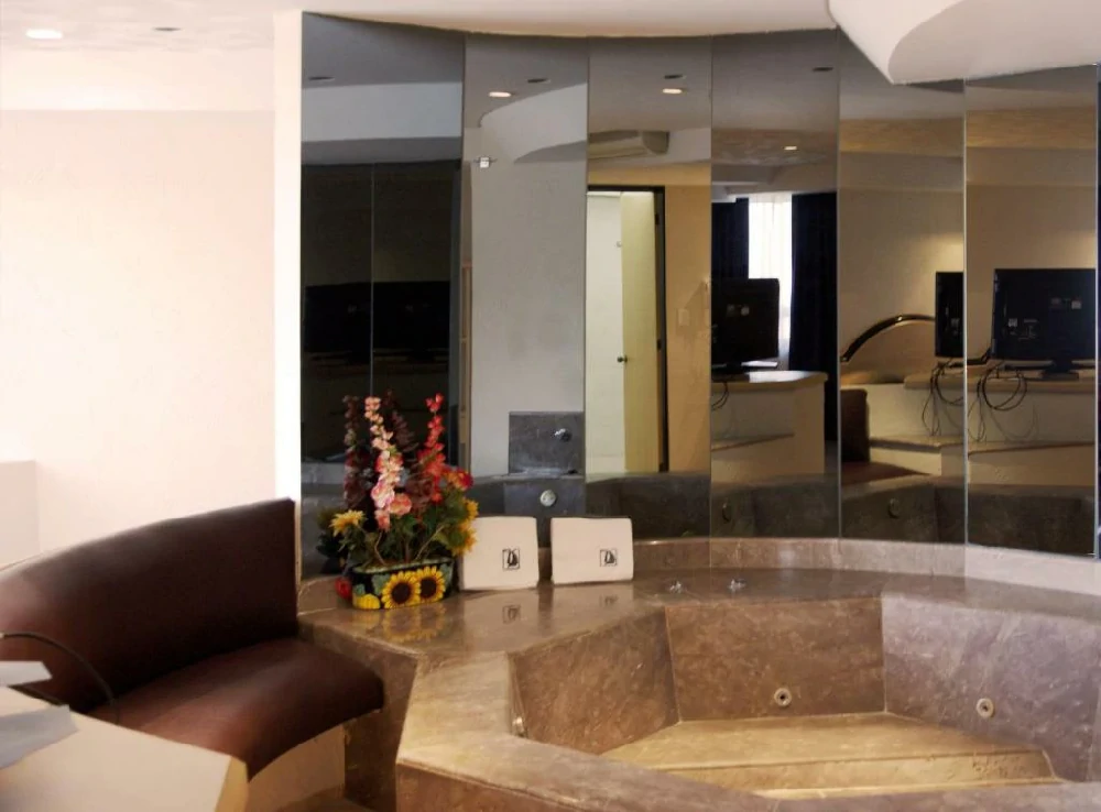 Habitación con jacuzzi en hotel porto-novo-amp-suites en Ciudad de México, México DF