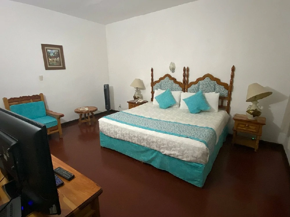 Habitación con jacuzzi en hotel posada-quinta-las-flores en Cuernavaca, Morelos