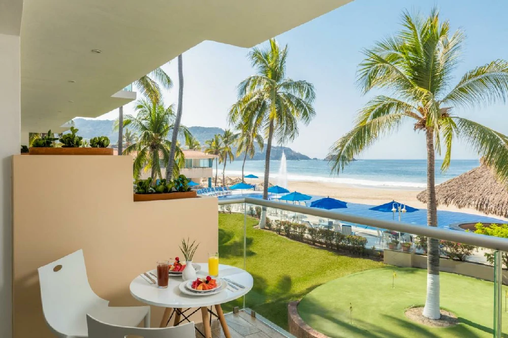 Hoteles románticos todo incluido posada-real-ixtapa en Ixtapa, Guerrero