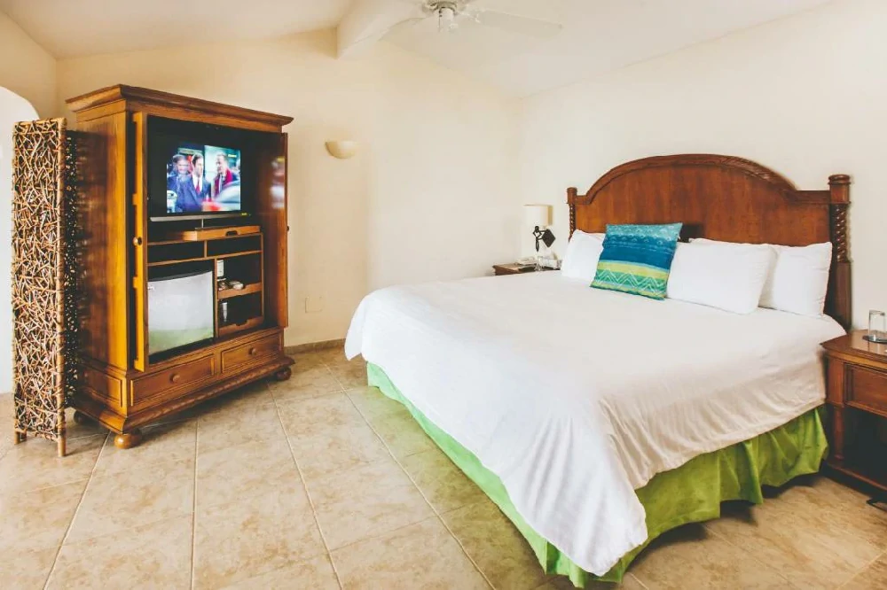 Habitación con jacuzzi en hotel punta-pescadero-paradise-resort en Pescadero, Baja California Sur
