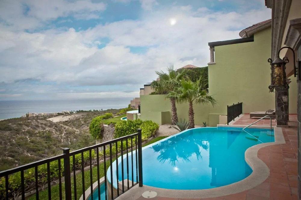 Habitación con jacuzzi en hotel quivira-los-cabos en Cabo San Lucas, Baja California Sur