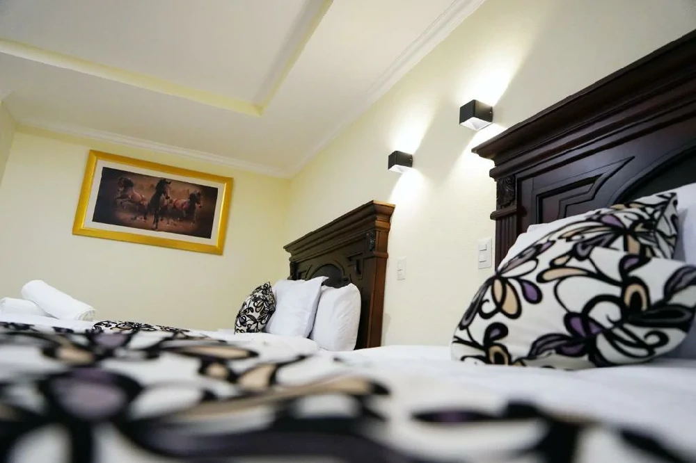 Habitación con jacuzzi en hotel real-de-la-pena-2-queretaro en Querétaro, Querétaro