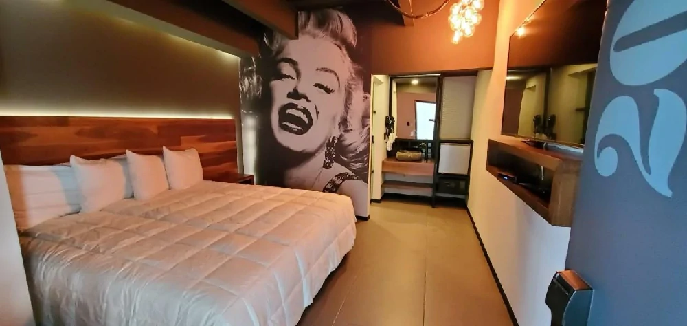 Habitación con jacuzzi en hotel rio-rita en Tijuana, Baja California