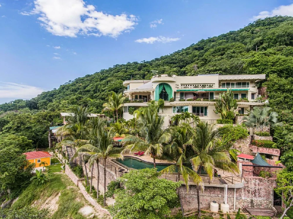 Habitación con jacuzzi en hotel selva-suite en Puerto Vallarta, Jalisco