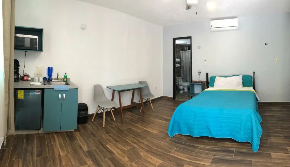 Habitación con jacuzzi en hotel suites-del-sureste en Mérida, Yucatán