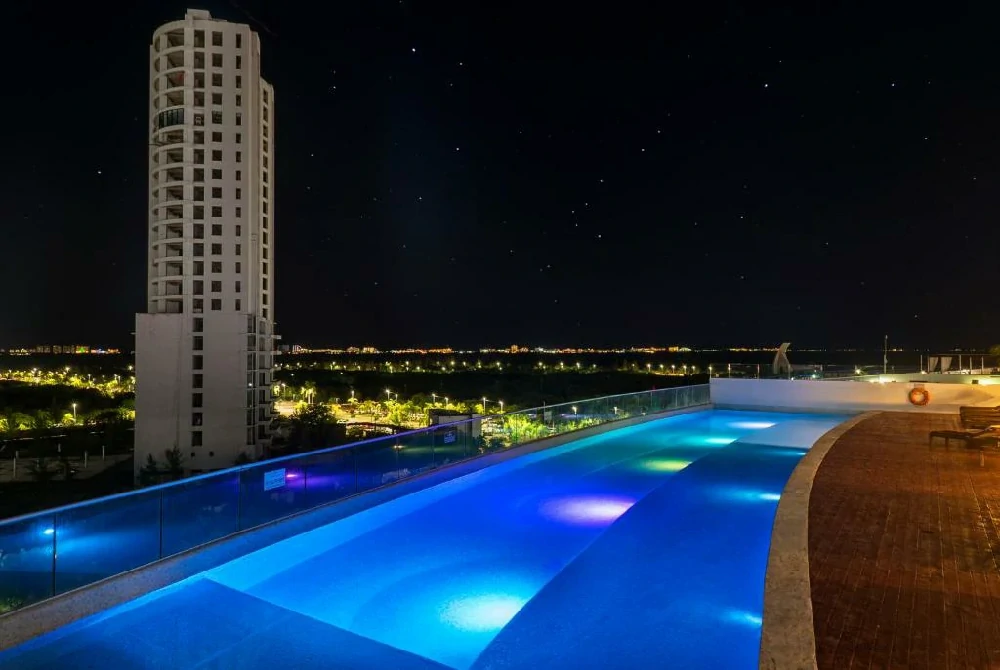 Habitación con jacuzzi en hotel suites-malecon-cancun en Cancún, Quintana Roo