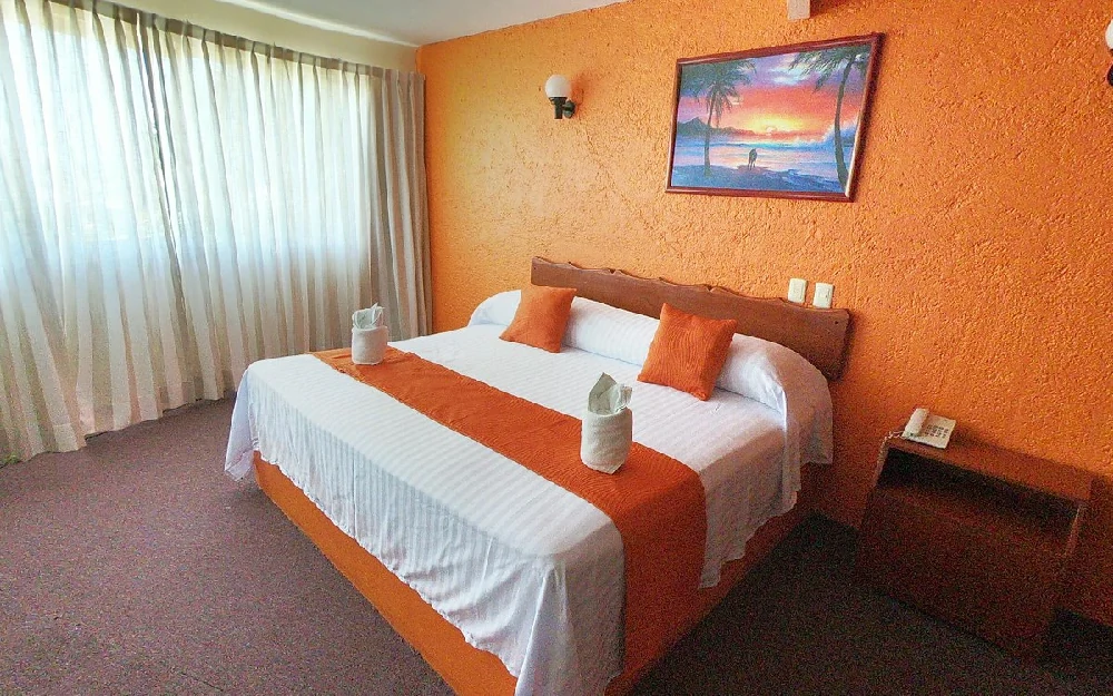 Habitación con jacuzzi en hotel uxulkah en Campeche, Campeche