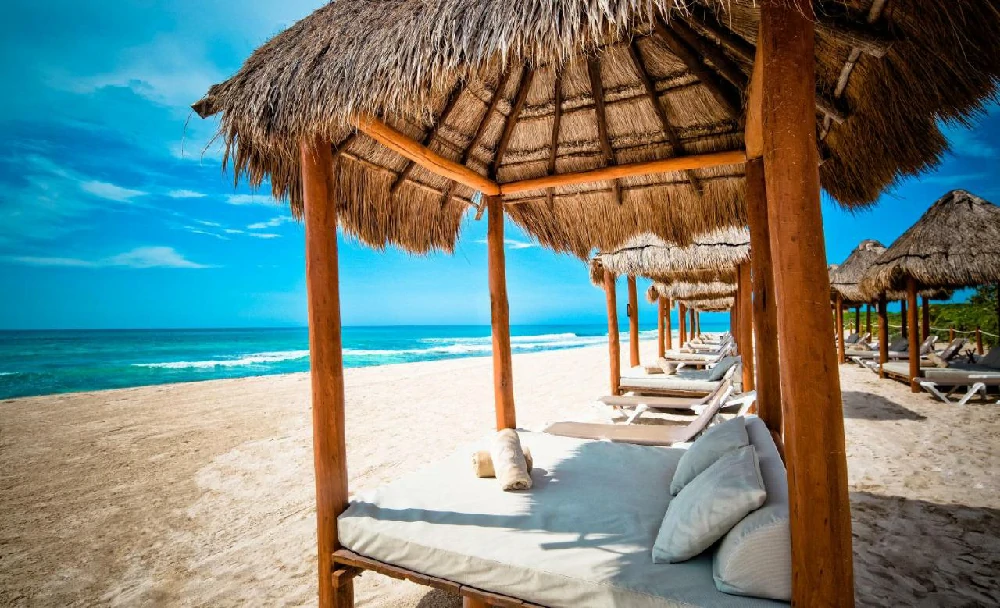 Habitación con jacuzzi en hotel valentin-imperial-maya-playa-del-secreto-quintana-roo en Puerto Morelos, Quintana Roo