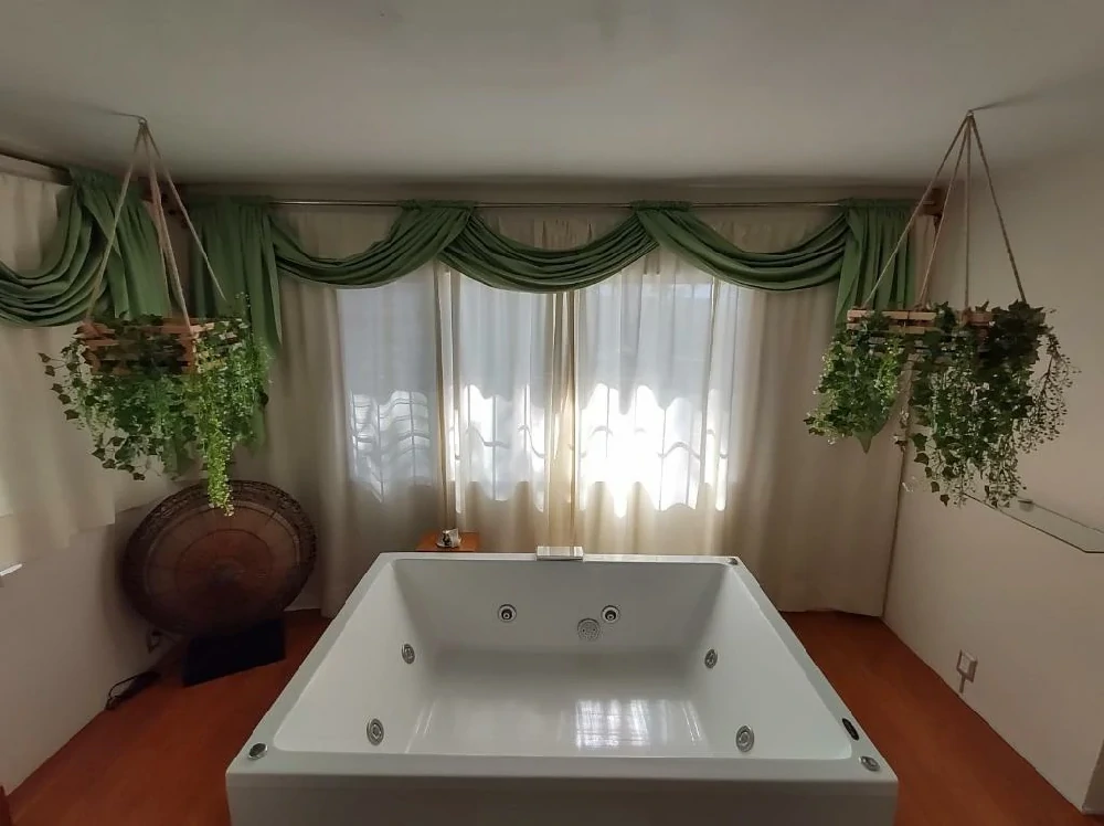 Habitación con jacuzzi en hotel victoria-y-spa en Ixtapan de la Sal, Estado de México